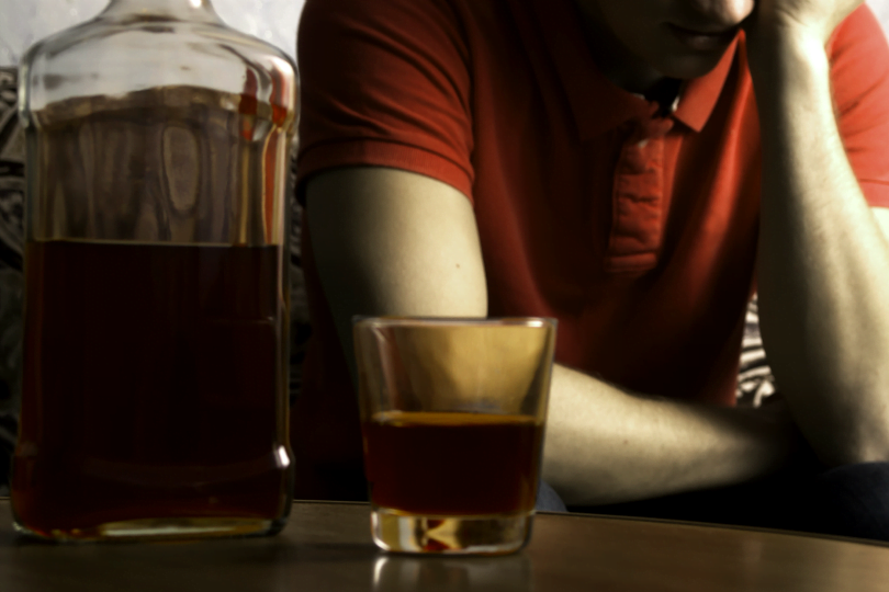 Am I an Alcoholic? Alcoholic Behavior Explained